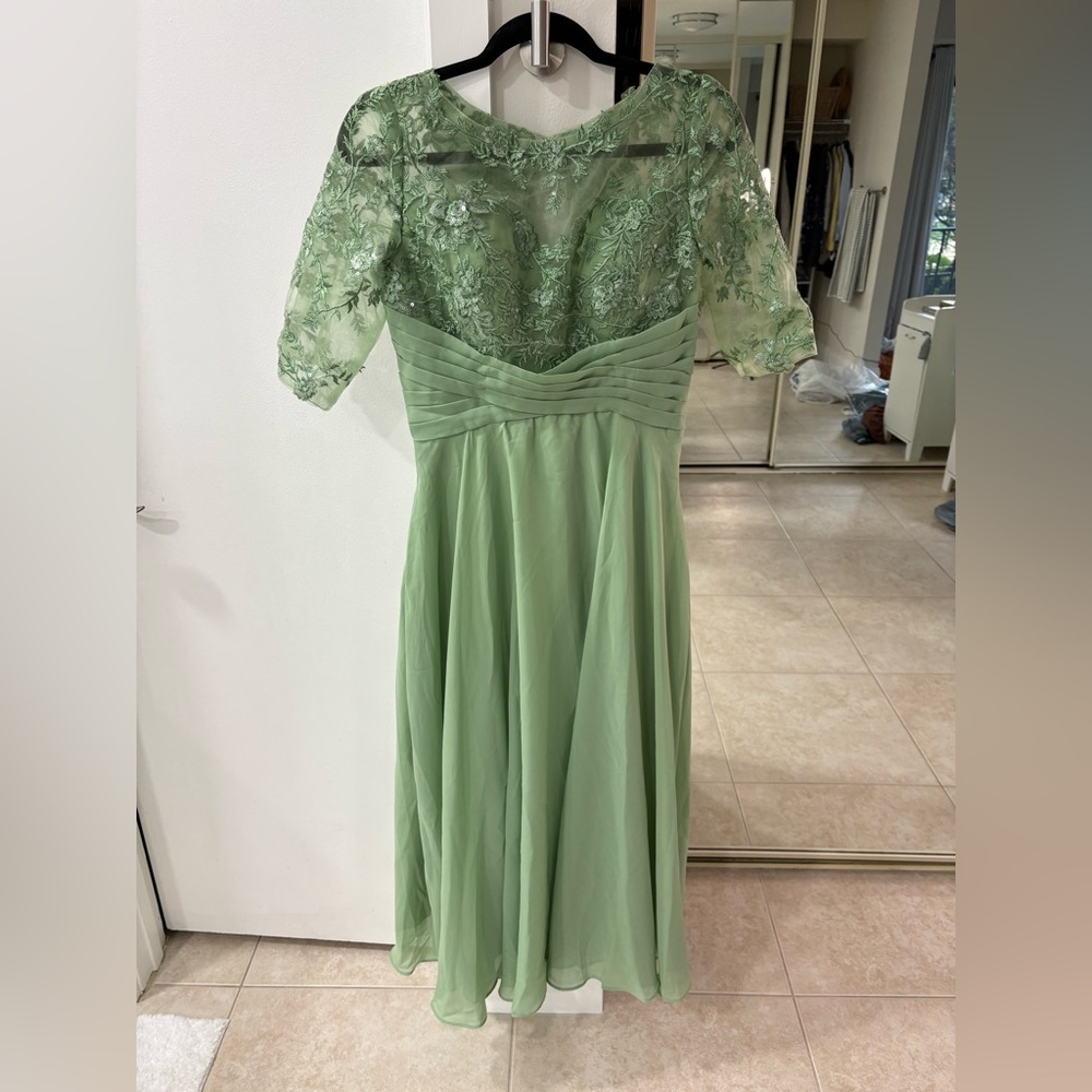 NWOT Green Lace Dress